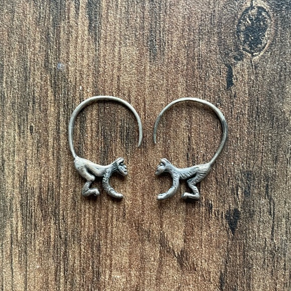 Monkey Earrings - Picture 1 of 2